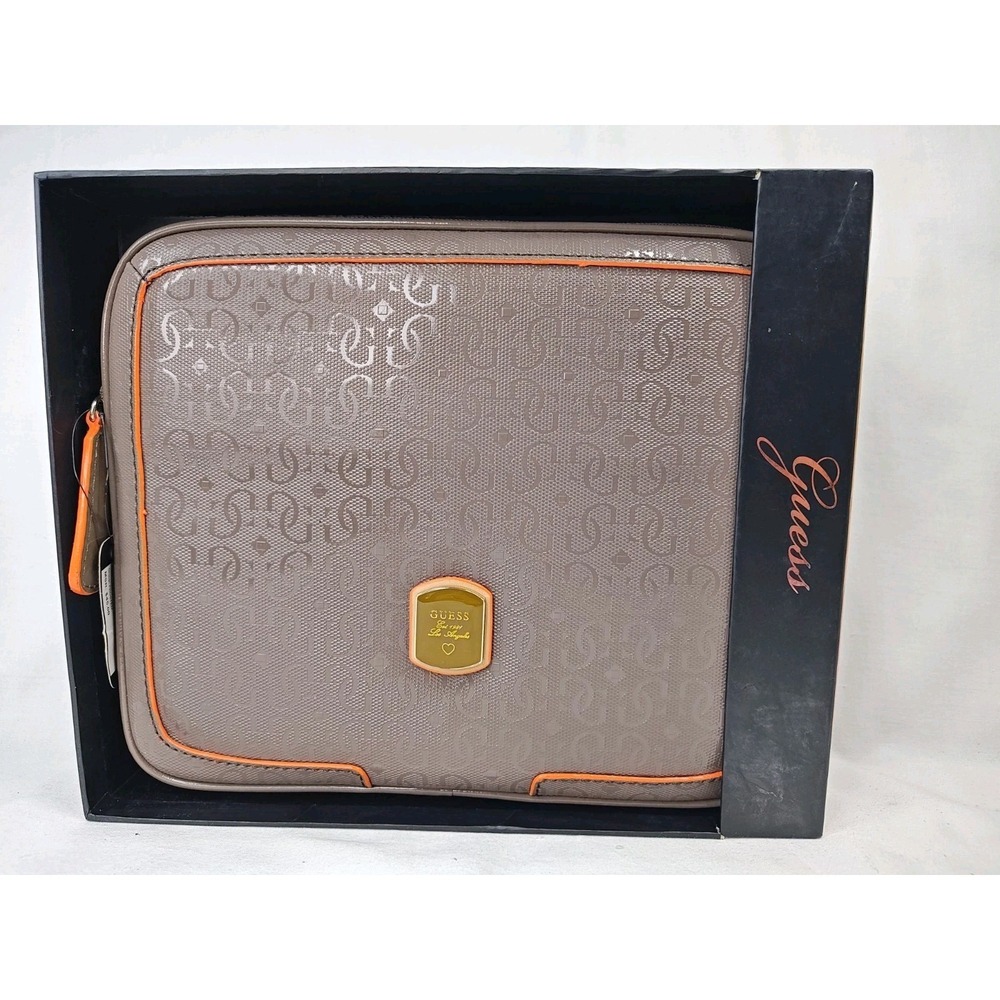 NWT GUESS Frosted Taupe Tablet iPad Laptop Sleeve Case Pouch Bag X3753222